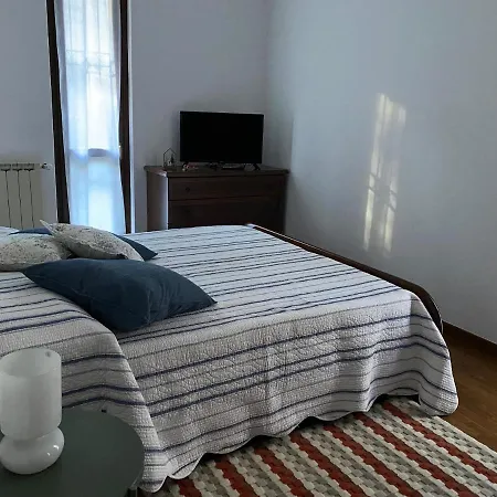 La Casa Nel Bosco, Di Mari * Appiano Gentile